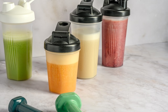 Protéine vegan ou caséine micellaire native bio : laquelle choisir selon votre objectif sportif ?